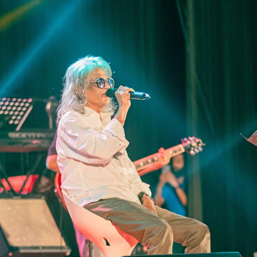 senaka,batagoda,senakabatagoda,senaka batagoda,sereenabatagoda,sereena,Sri Lanka,Folk music,Musician,Singing,Percussion,Rock,Reggae,Pop,Versatility,Vocalist,Guitarist